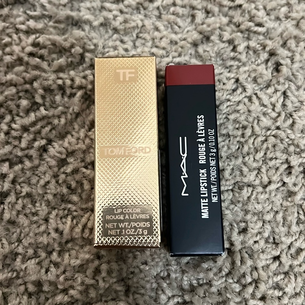 Tom Ford Lip color rouge16 and Mac lipstick646